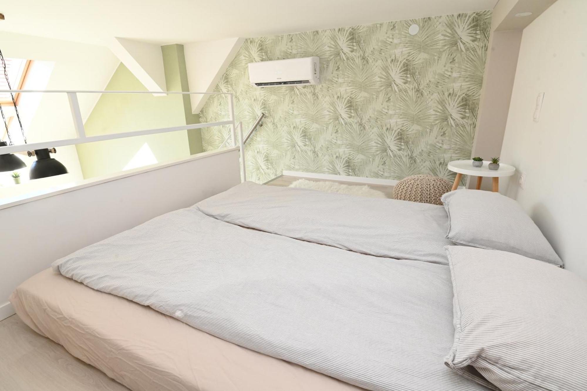 Palms Apartments Budapesta Cameră foto